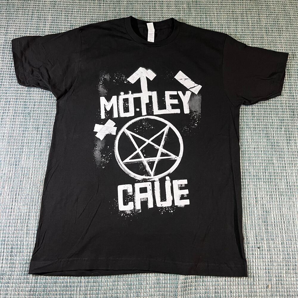 Montley Crue Shirt Men Large Black White Short Sleeve Band Metal Rock Music 2022